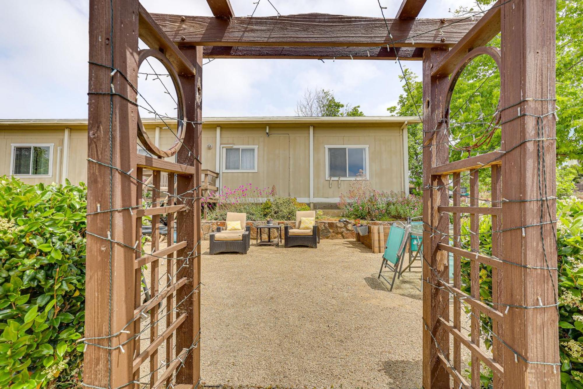 Villa Escondido Vineyard Estate Walk To Wineries! Exterior foto